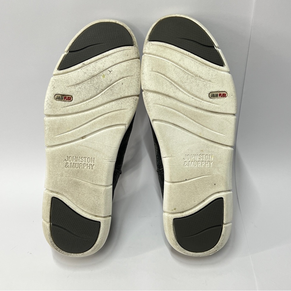 JOHNSTON & MURPHY Women’s Size 7 1/2 Silver Metallic Ankle Bootie - Picture 8 of 9